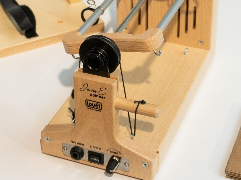 Louet Jenn-E E-Spinner