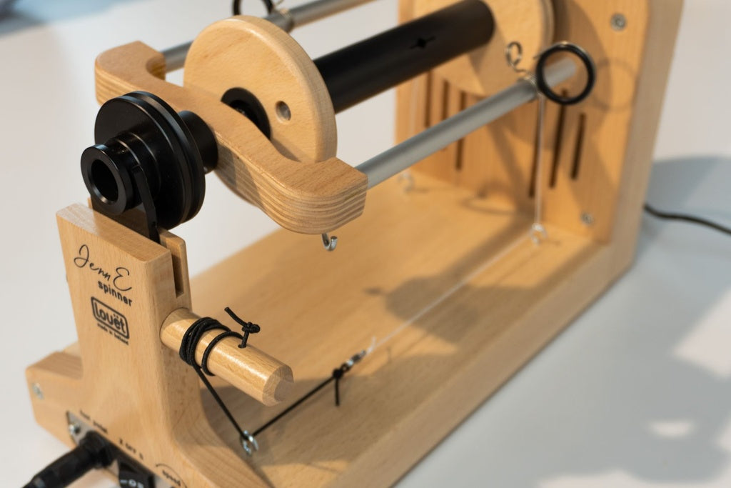 Louet Jenn-E E-Spinner